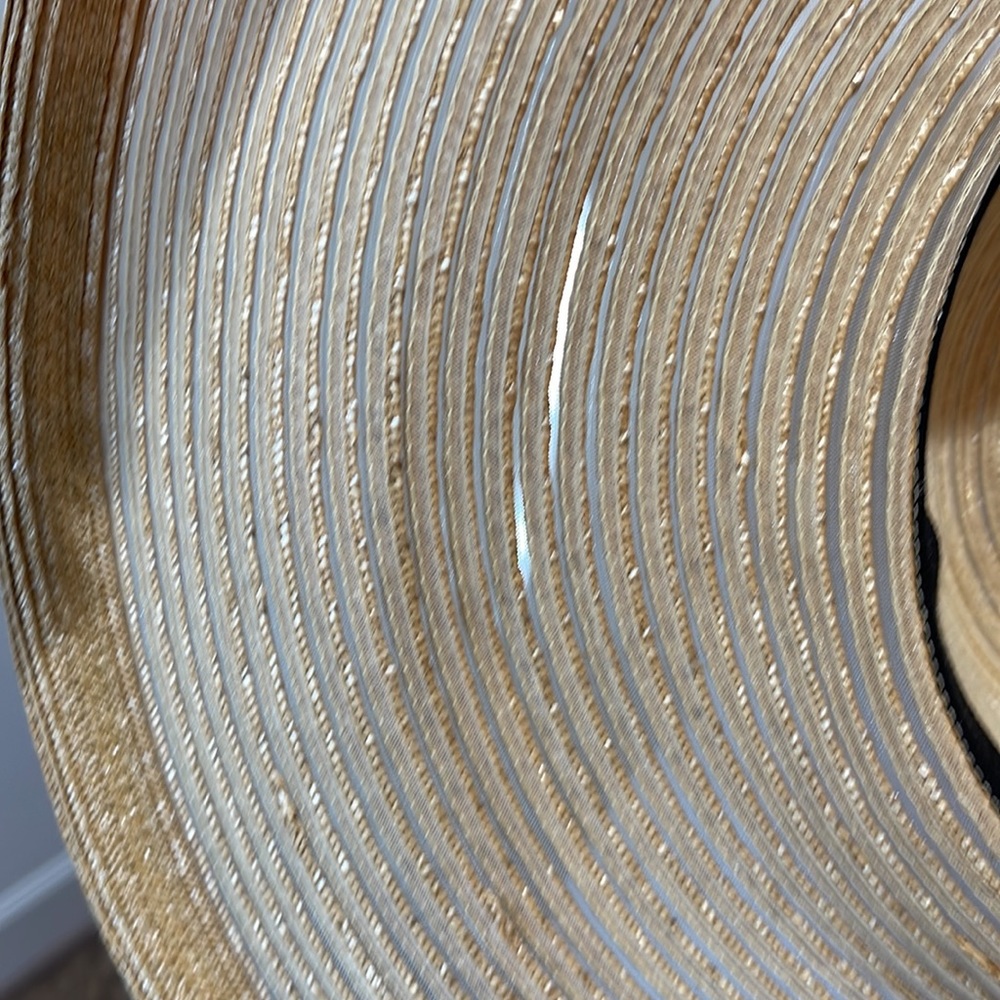 Hat - Picture 6 of 7